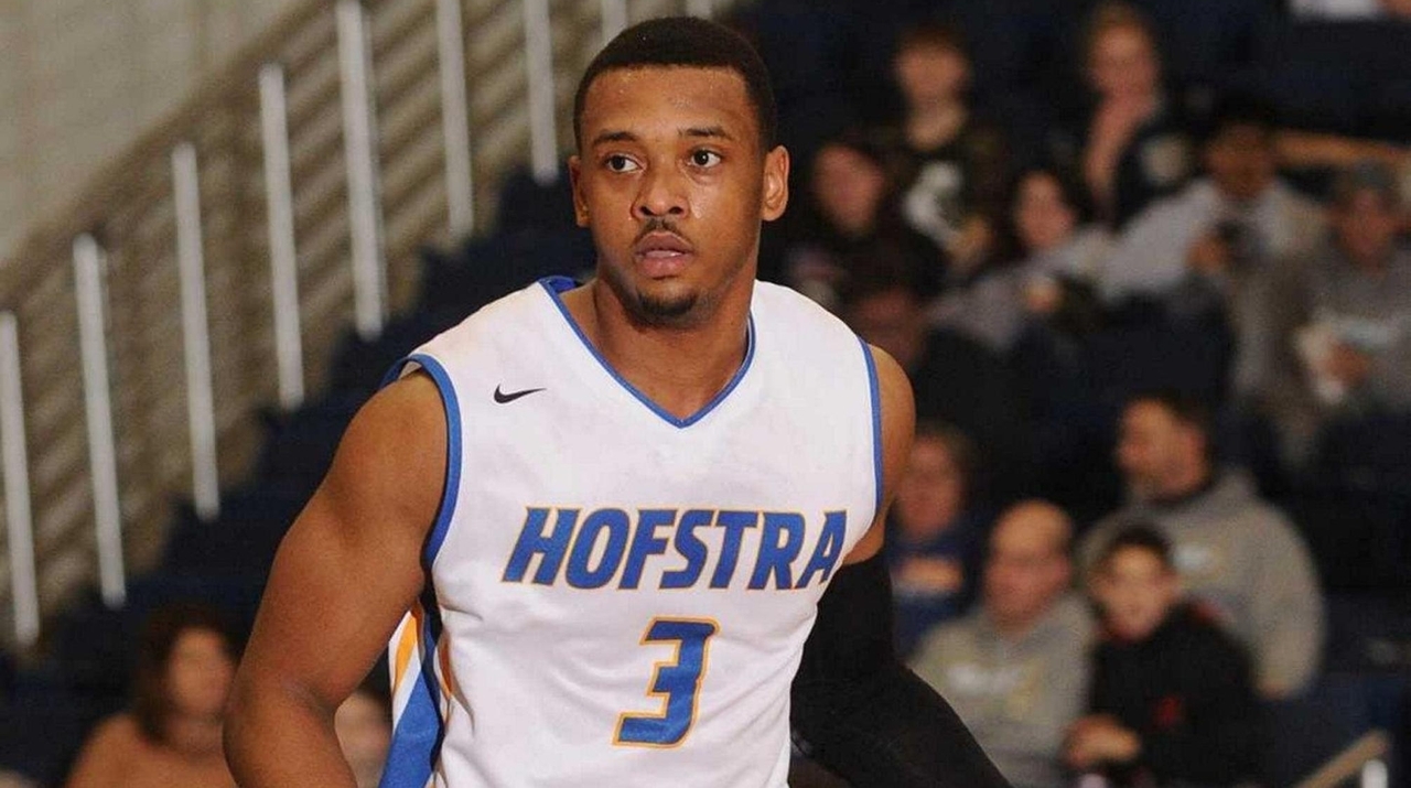 Pistons honor late Hofstra player Zeke Upshaw Newsday