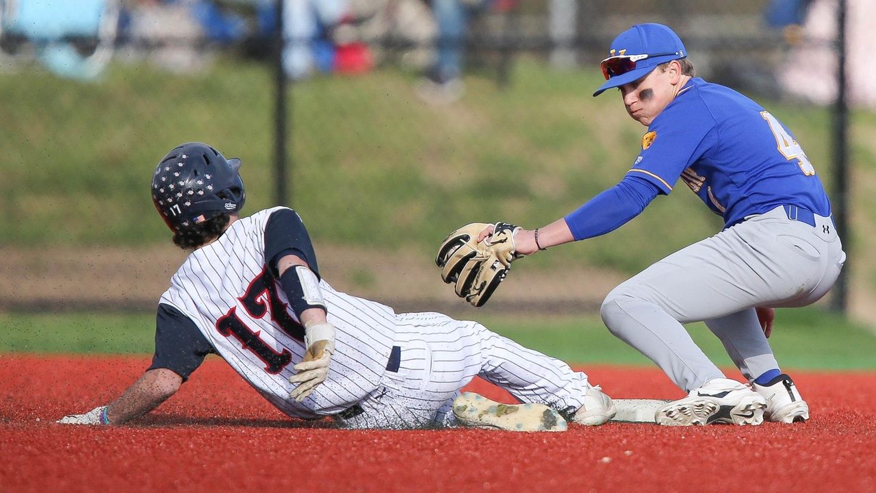 Photos: West Islip-Smithtown West baseball - Newsday