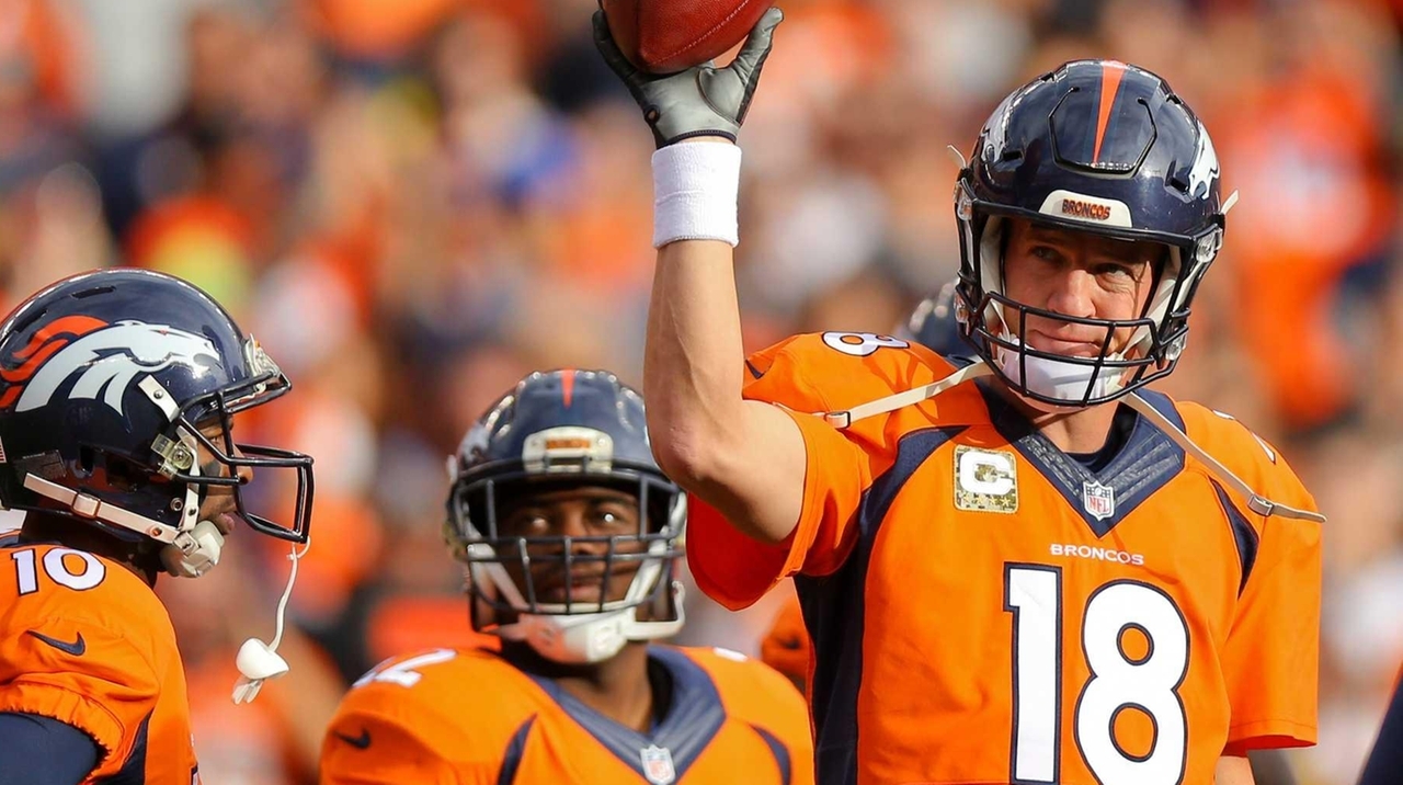 Denver Broncos' Peyton Manning breaks all-time passing record, gets ...