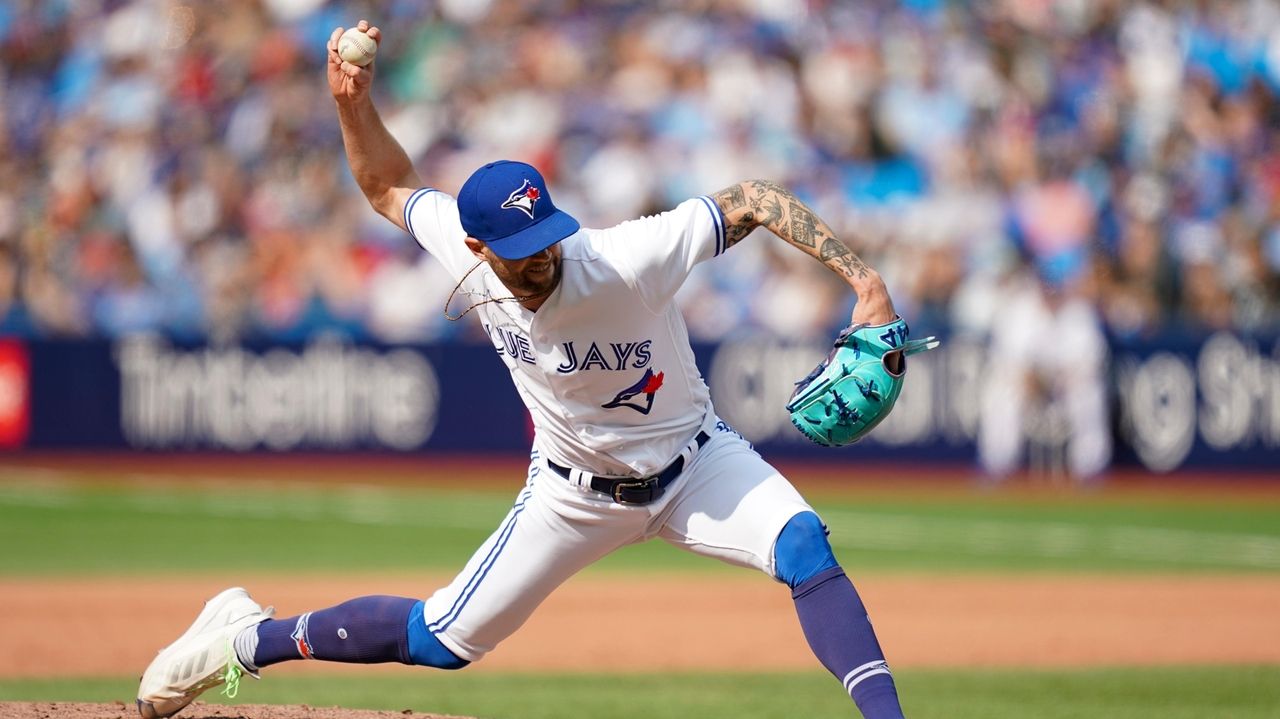 Blue Jays put RHP Cimber on 15-day IL with shoulder impingement, recall ...