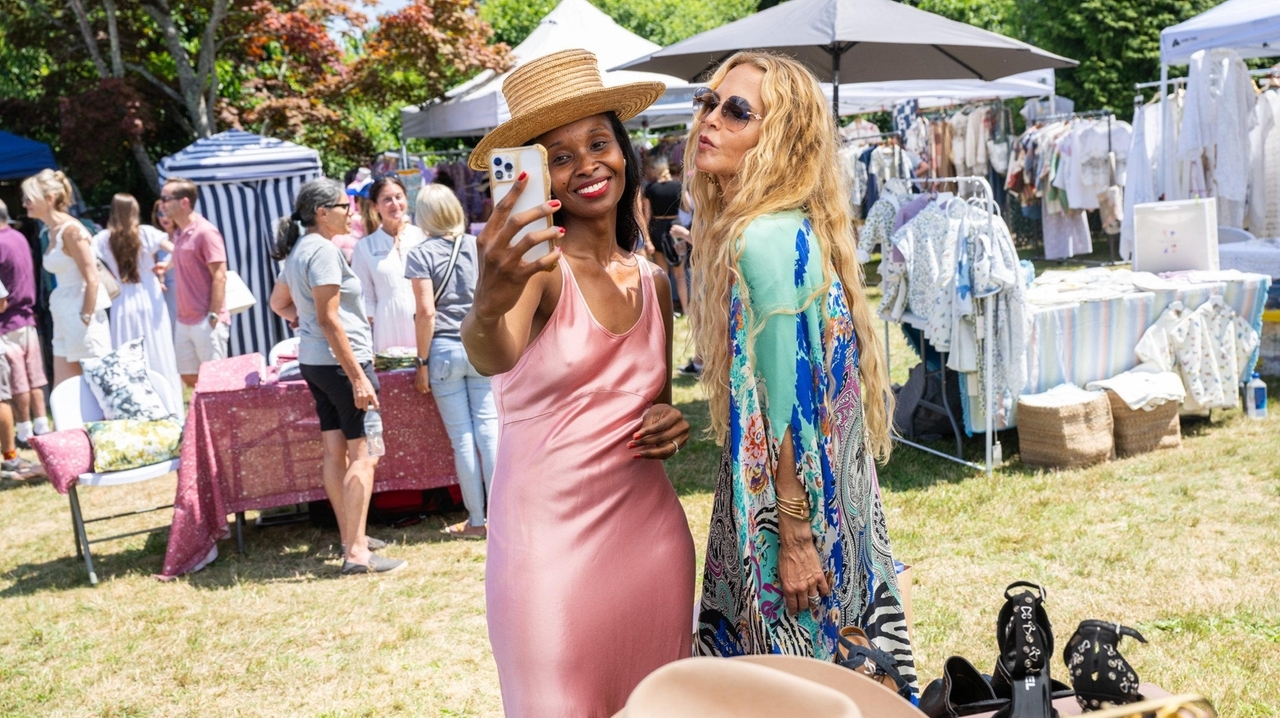 Outdoor summer shopping markets on Long Island - Vimarsana News