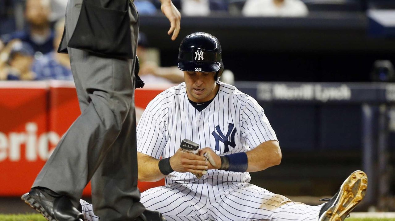 Yankees lose Mark Teixeira until at least mid-May