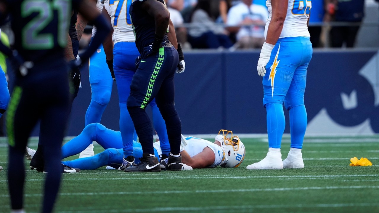Justin Herbert and the Chargers are still winless with a tough stretch ...
