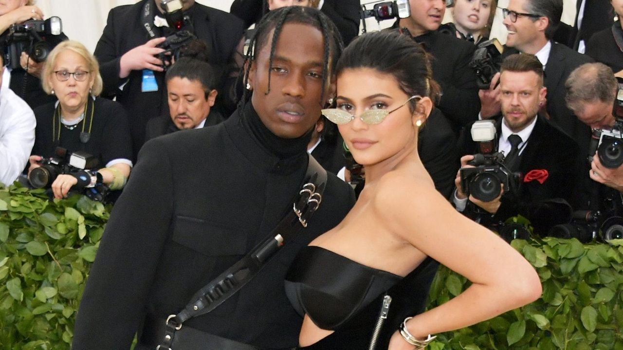 Jenner defends Scott amid West, Drake feud Newsday