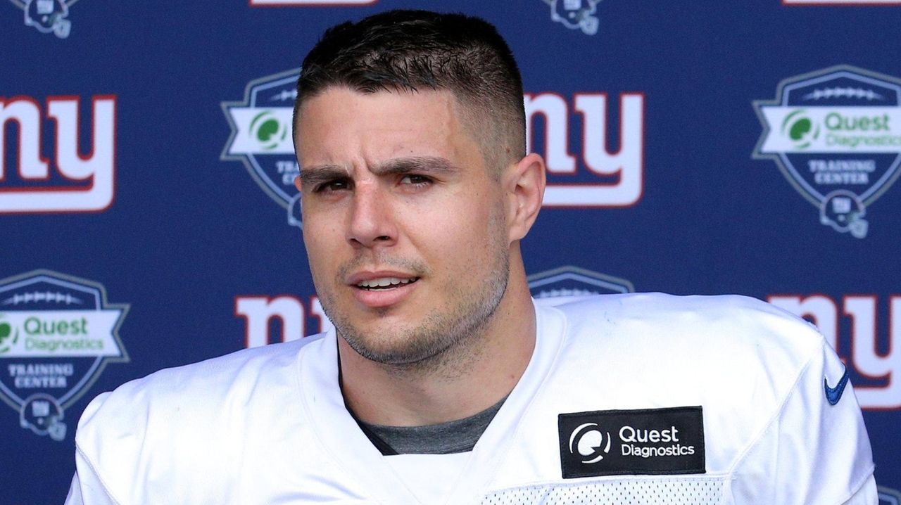 Blake Martinez accepts pay cut, will remain with New York Giants