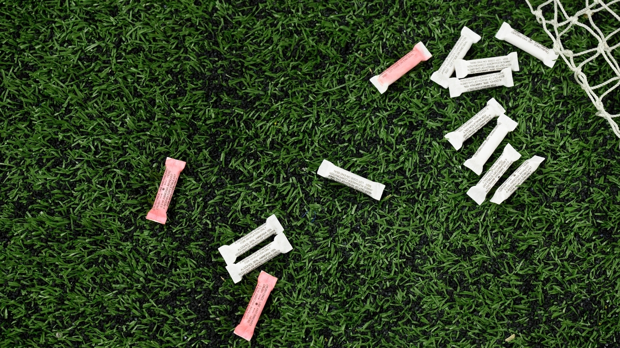 NFL bans smelling salts, saying product can mask concussion symptoms ...