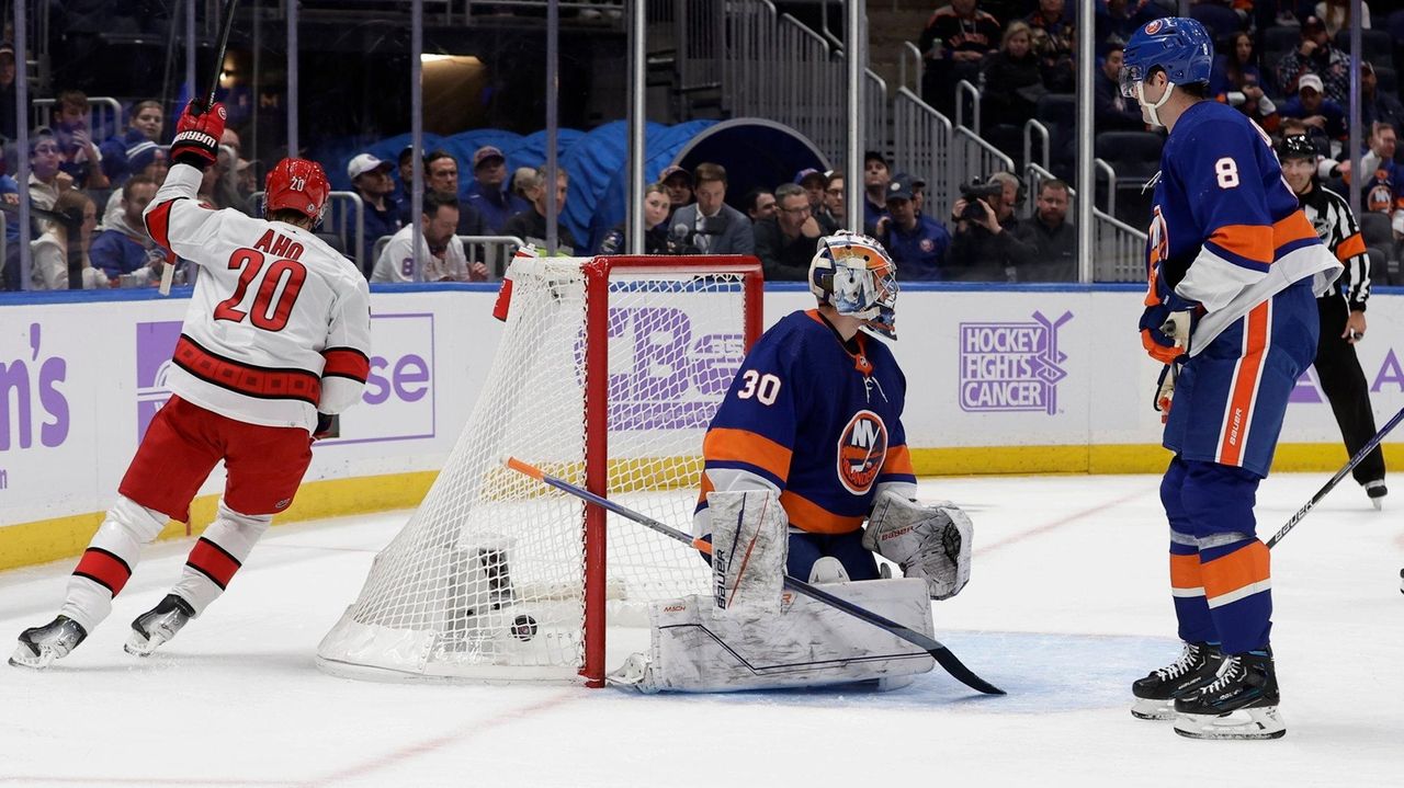 Isles Blow 3-goal Lead, Lose To Hurricanes In OT - Newsday