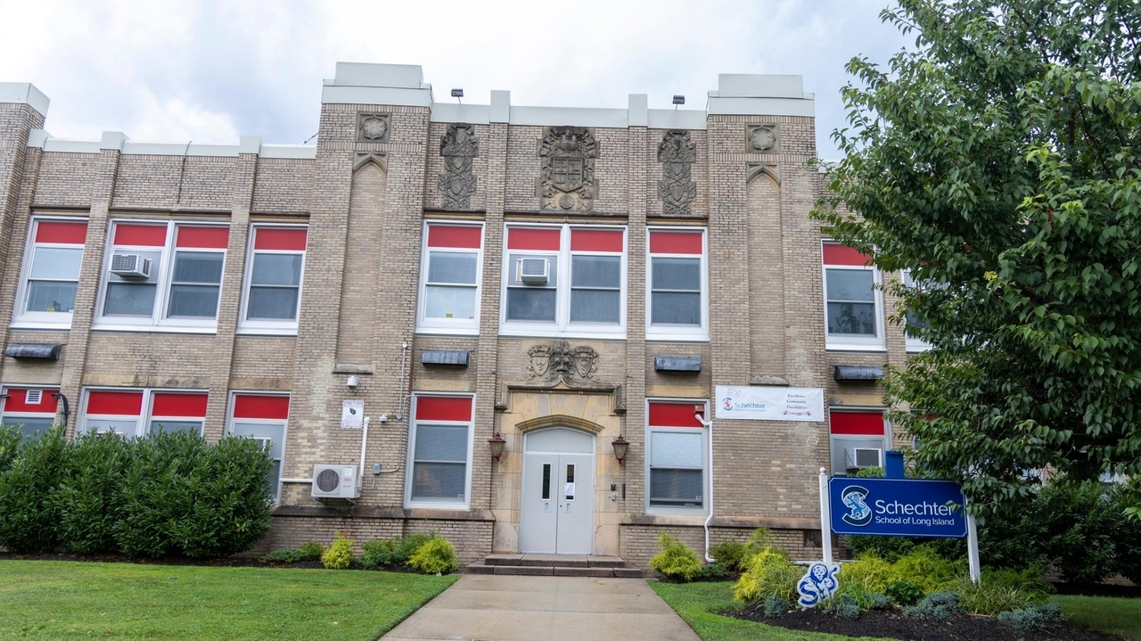 Schechter School of Long Island cancels driver's education course, upsetting parents
