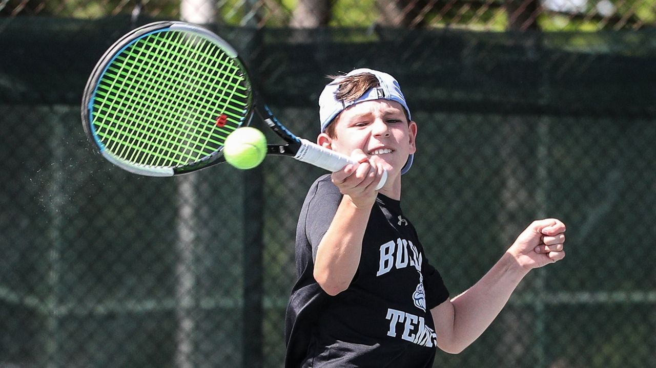 Hassenbein's win clinches Nassau boys tennis team title for Roslyn Newsday