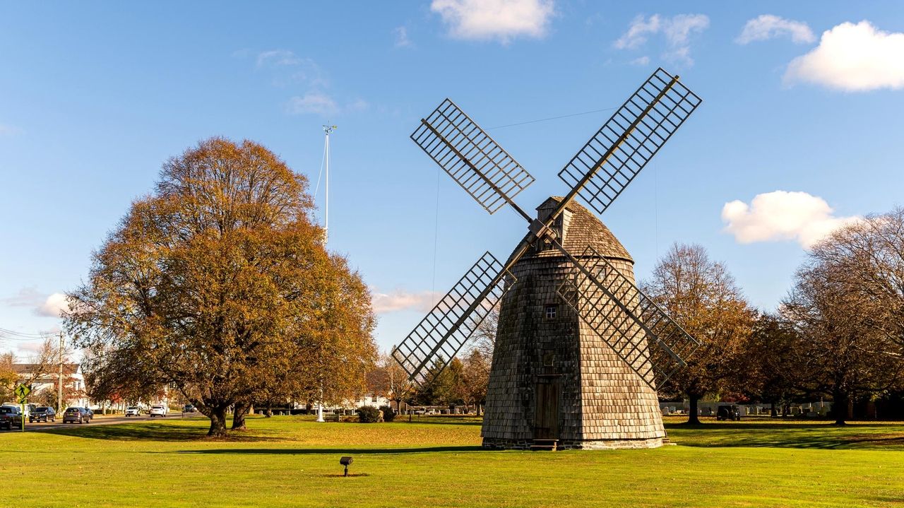 Sagaponack, Water Mill near top of list for highpriced home sales