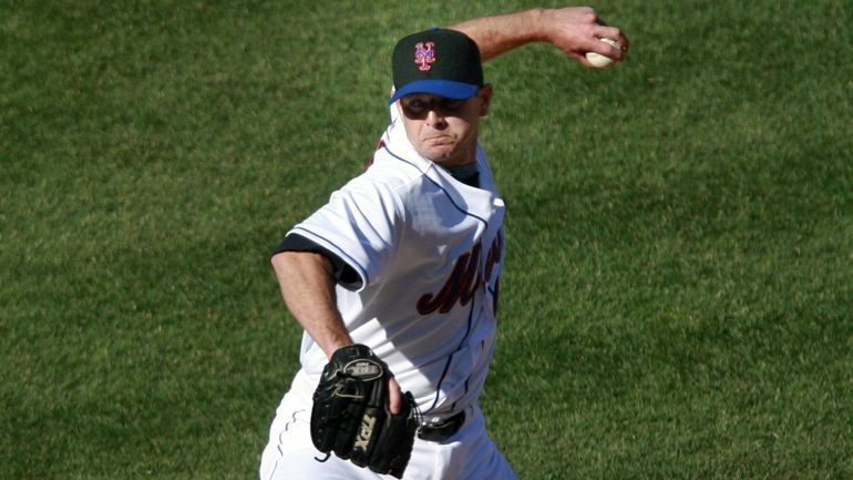 Mets closer Billy Wagner pitches in the ninth against the...