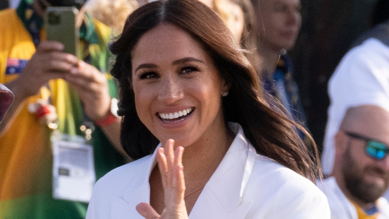 UK press watchdog finds a tabloid column about hate for Prince Harry's wife, Meghan, was sexist - Vimarsana News
