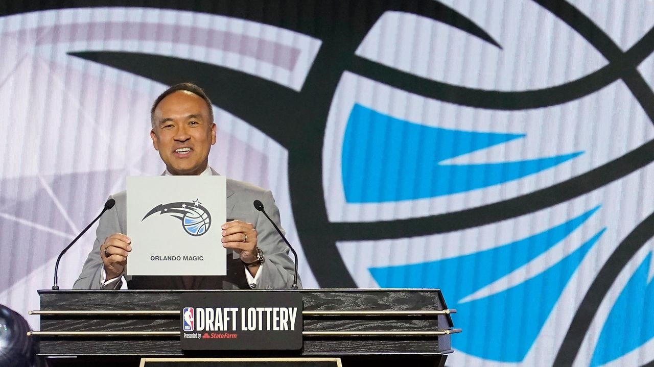 NBA Draft lottery: Knicks stay put at No. 11