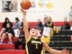 Vasselman, Rosenbach help Commack girls hoops overcome slow start to beat Sachem East