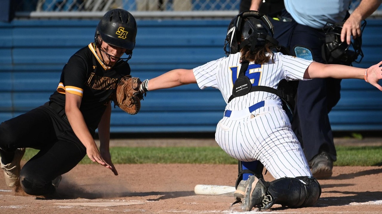 St. Anthony's softball wins seventh straight NSCHSAA championship ...