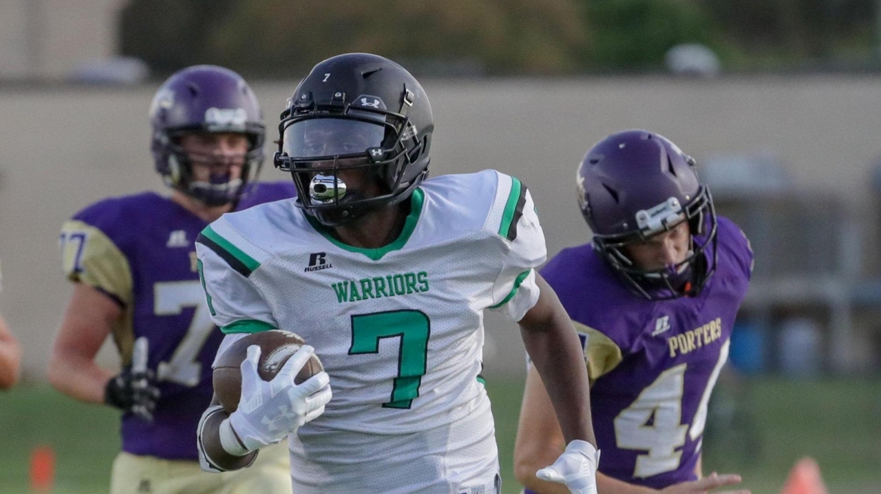 LI s Top Football Performers Of Week 1 Newsday