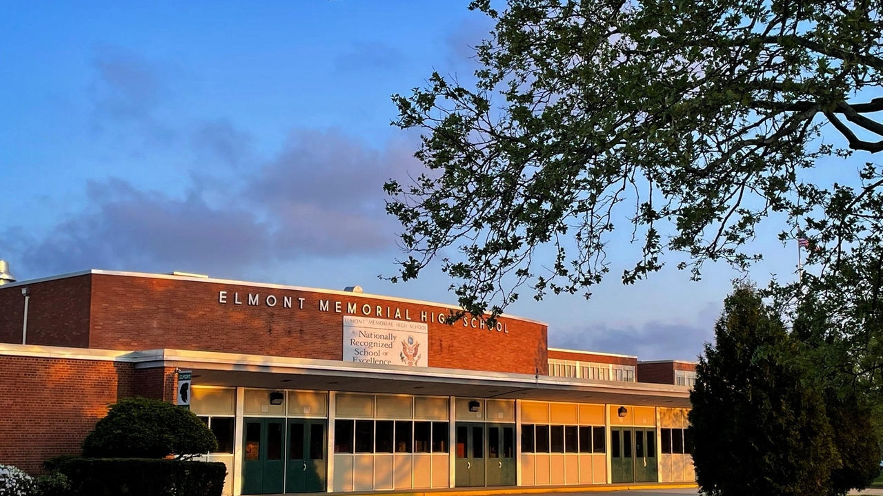 Principal Kevin Dougherty could get up to $400G after leaving Elmont Memorial High School - Vimarsana News