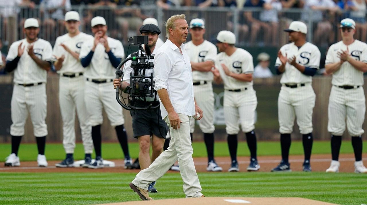 Field of Dreams Game Yankees vs. White Sox Newsday