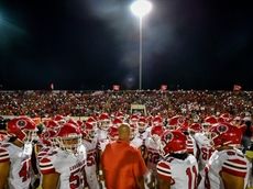How HS football was crucial in a Hawaiian town's recovery from wildfires