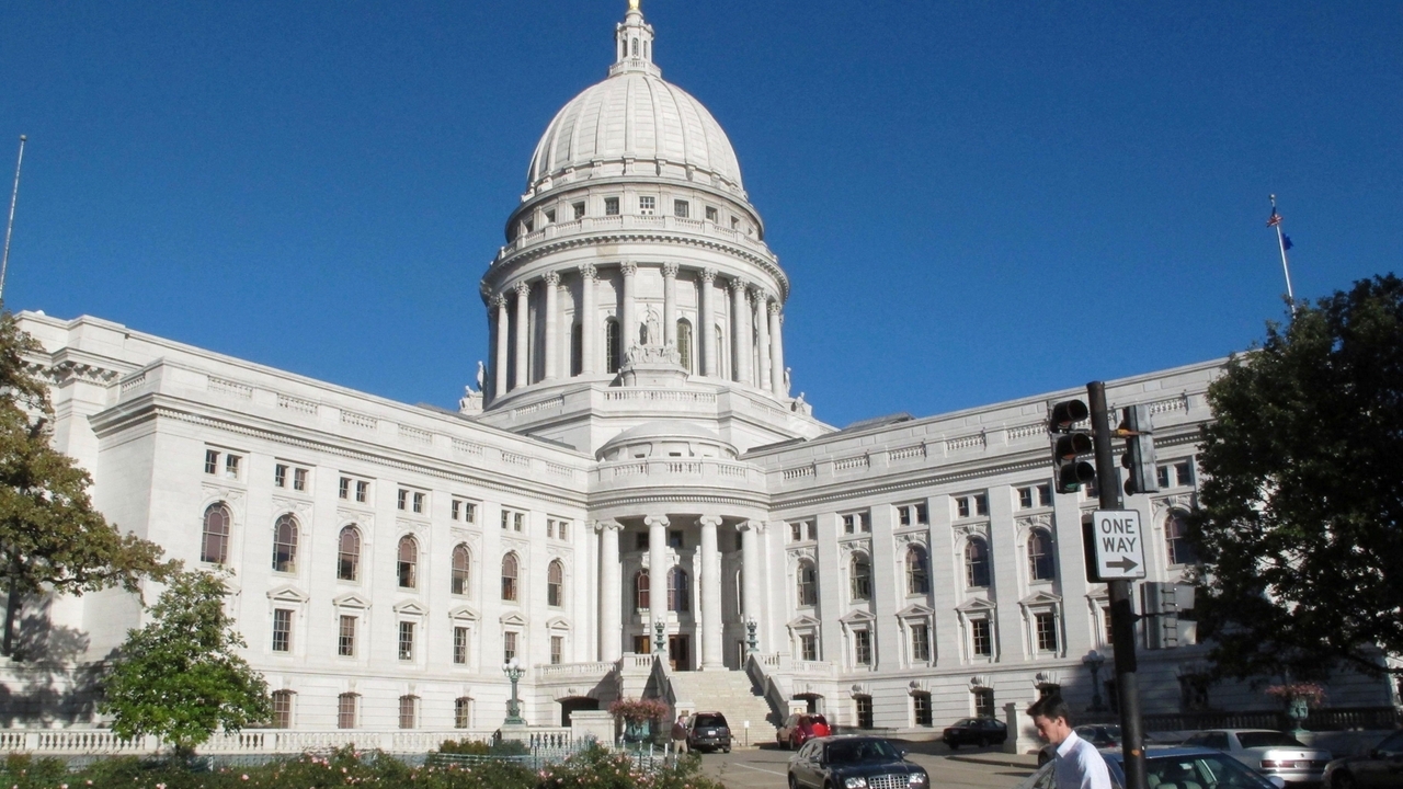 Security questions swirl at the Wisconsin Capitol after armed man ...