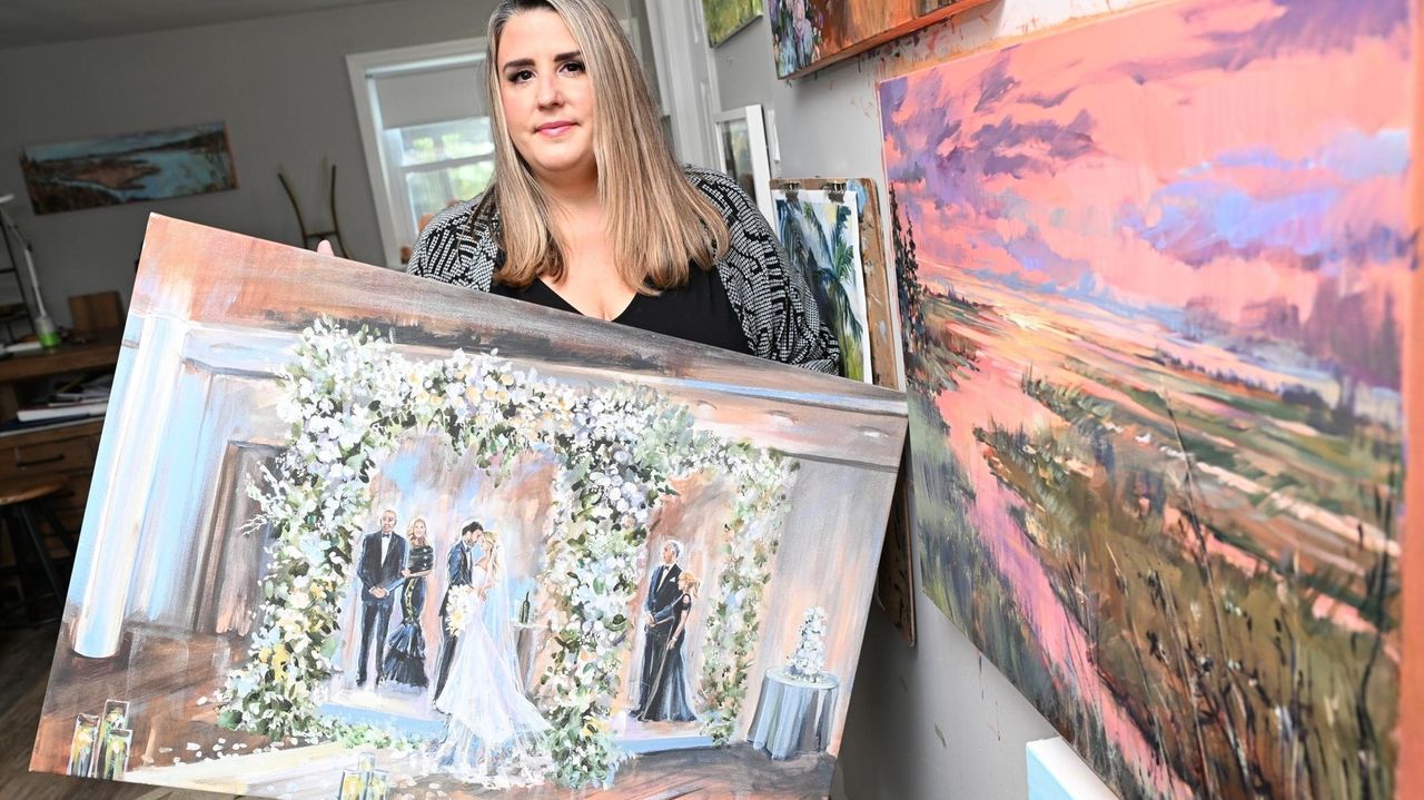 Massapequa live event artist Amanda Hawthorne is making big business out of wedding painting