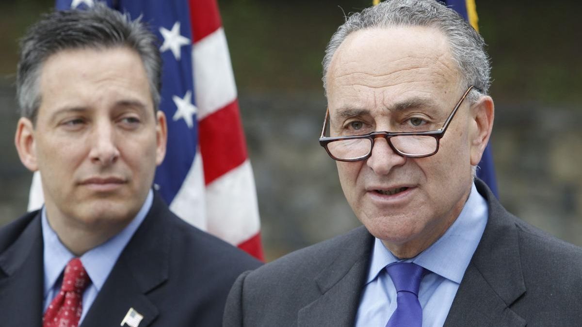 Schumer: BNL could lose 3k jobs in White House budget