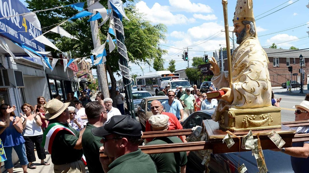 Hundreds celebrate Feast of Giglio on LI Newsday