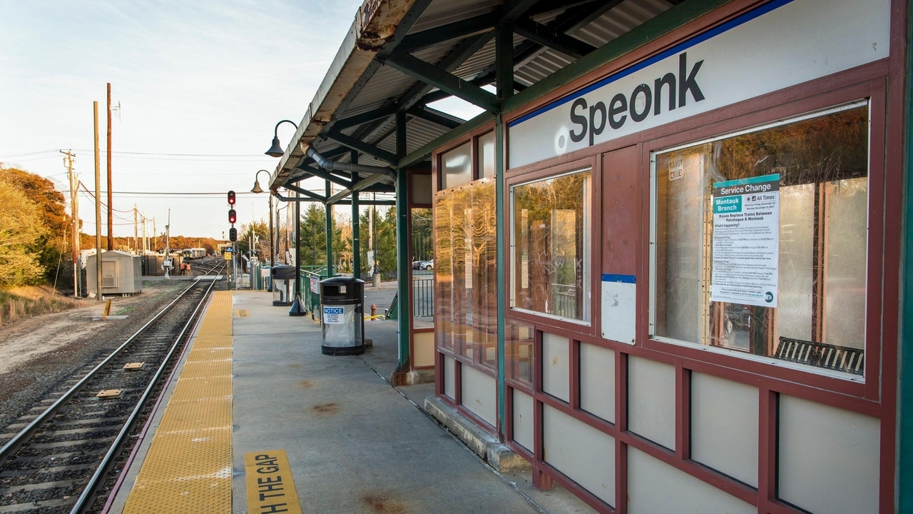 Friday trains being added year-round to the South Fork Commuter ...