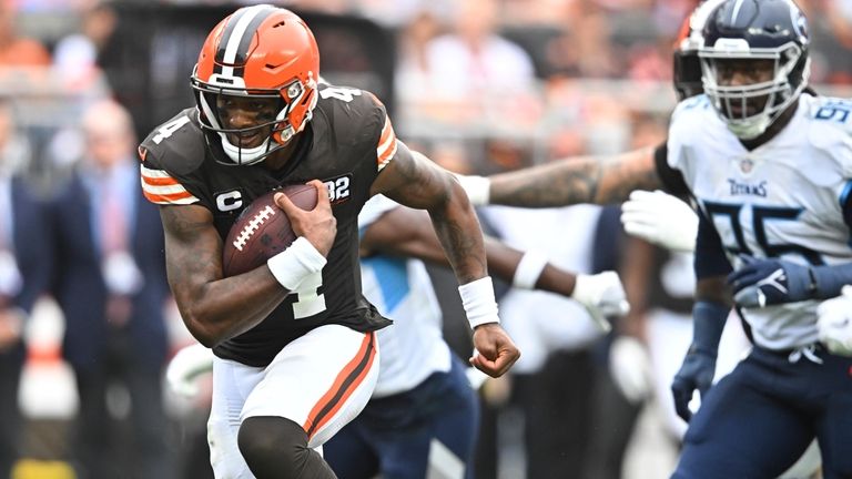 Injured Deshaun Watson watches rookie Dorian Thompson-Robinson and the  Browns get embarrassed, 28-3, by the Ravens to fall to 2-2 