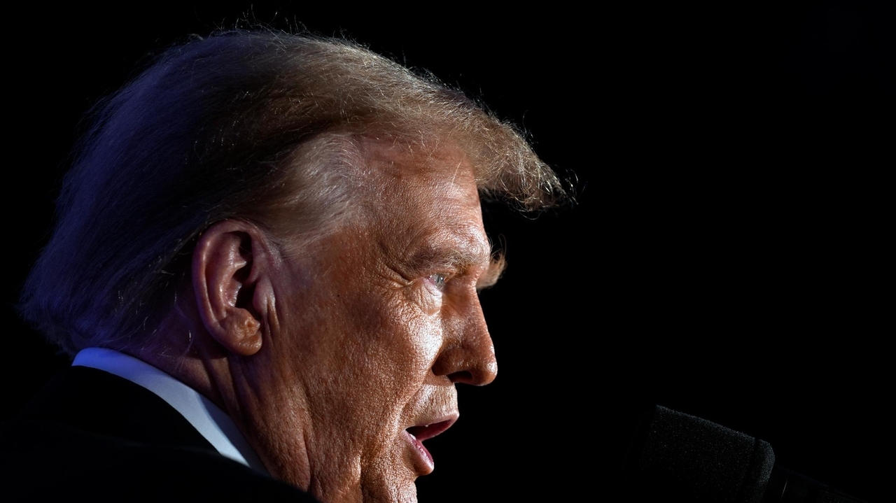 Trump mocks Nikki Haley's first name. It's his latest example of attacking rivals based on race - Vimarsana News
