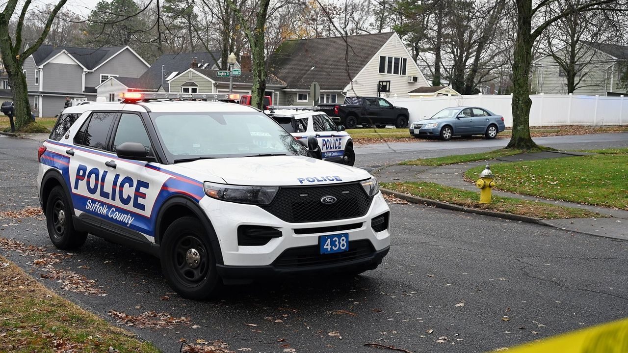 Nesconset teen fatally shoots exgirlfriend, 18, then turns gun on