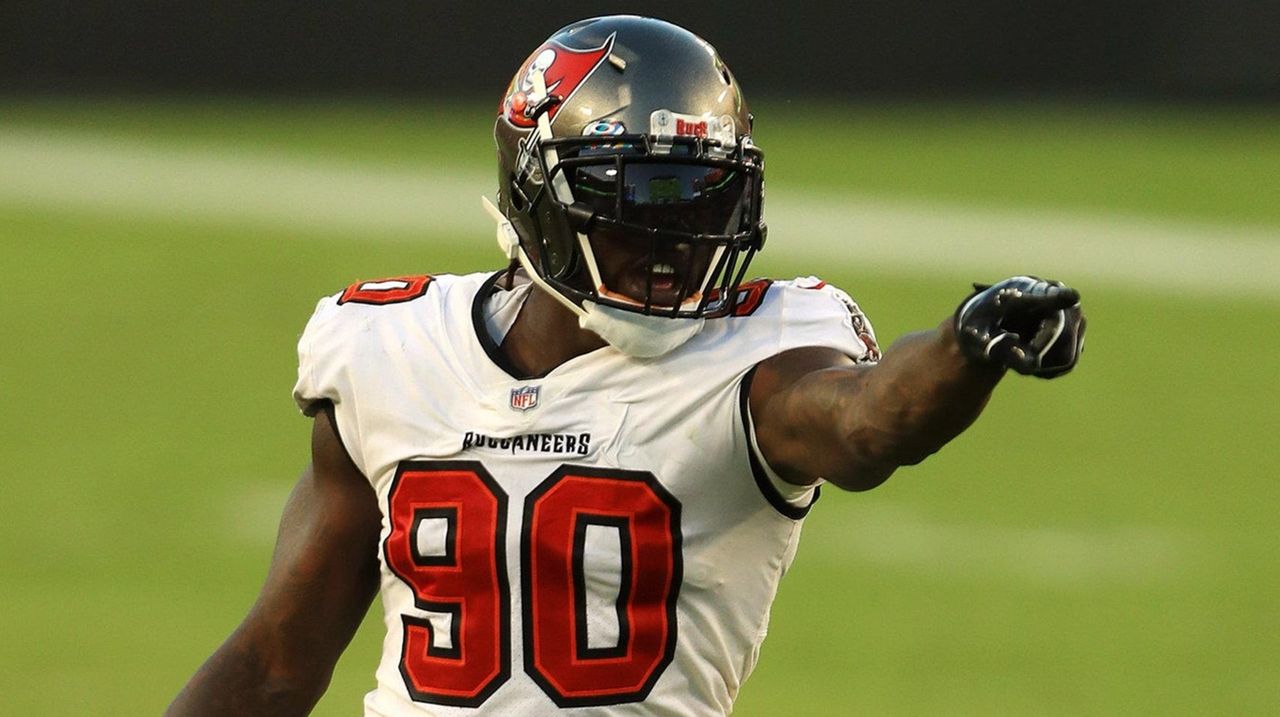 Bucs' Jason Pierre-Paul coming for Giants' 'necks' on MNF