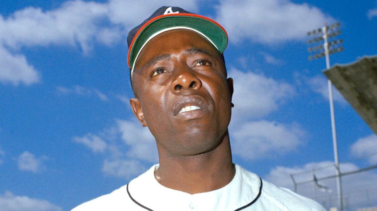 Hammerin' Hank Aaron, baseball's Home Run King, dies