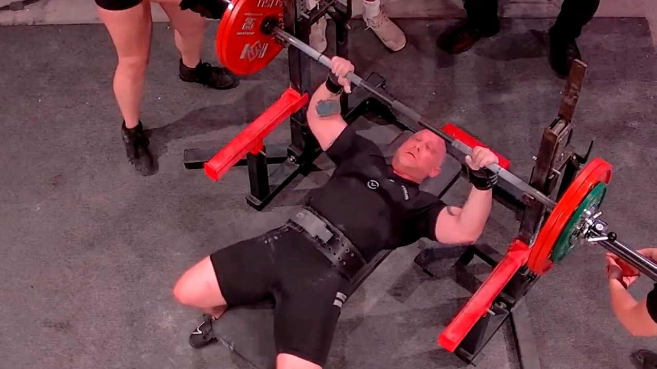 Raymond Phillips kept pumping iron while collecting $100G in disability benefits for weightlifting injury, officials say