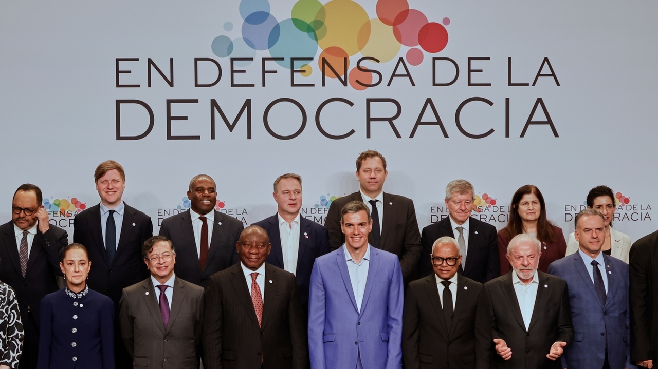 While Trump lashes out at Spain, US Democrats join a progressive rally in Barcelona
