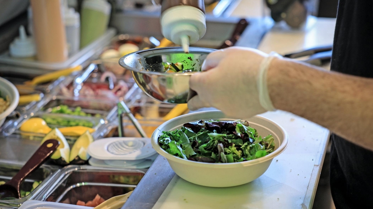 LI salad eateries pivot amid cyclospora outbreak