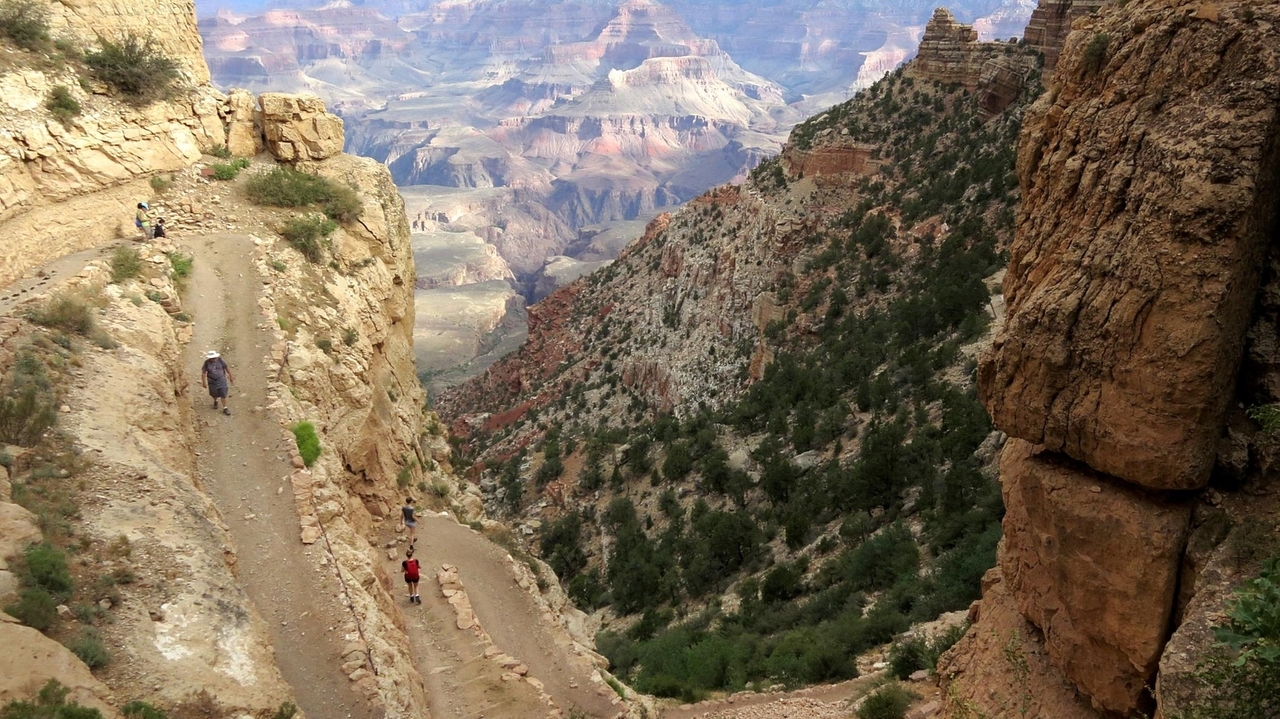 Hiking the Grand Canyon: What to know - Vimarsana News