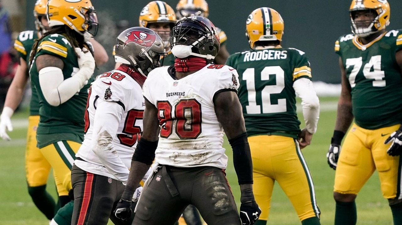 Bucs finally get their premier edge rusher in Giants' Jason Pierre-Paul