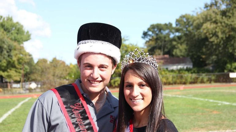 Homecoming Court Reveals King and Queen – PattonvilleTODAY