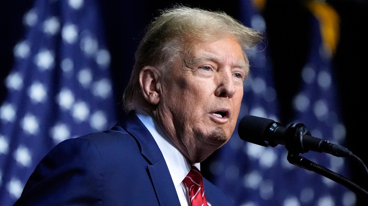 Donald Trump assails judge and his daughter after gag order in New York hush-money criminal case - Vimarsana News