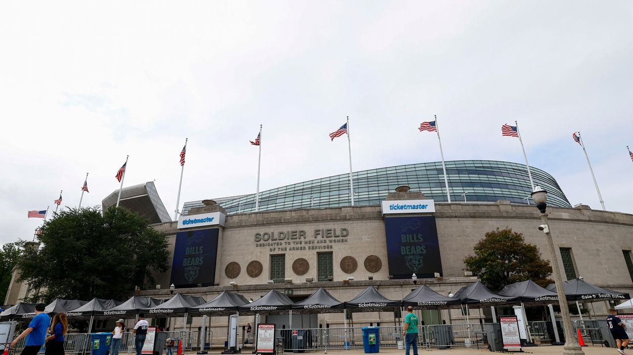 Soccer match between Argentina, Puerto Rico moved from Chicago to Florida amid immigration crackdown
