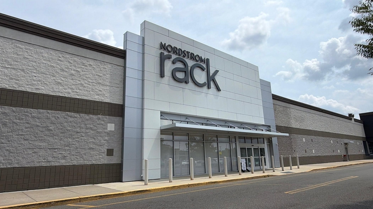 Nordstrom Rack in Bay Shore closes temporarily