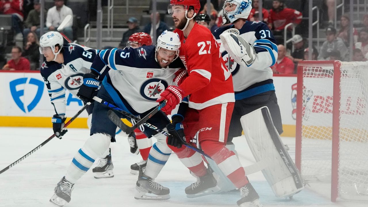 Connor Hellebuyck Makes 35 Saves, Leading The Jets To A 4-1 Win Over ...