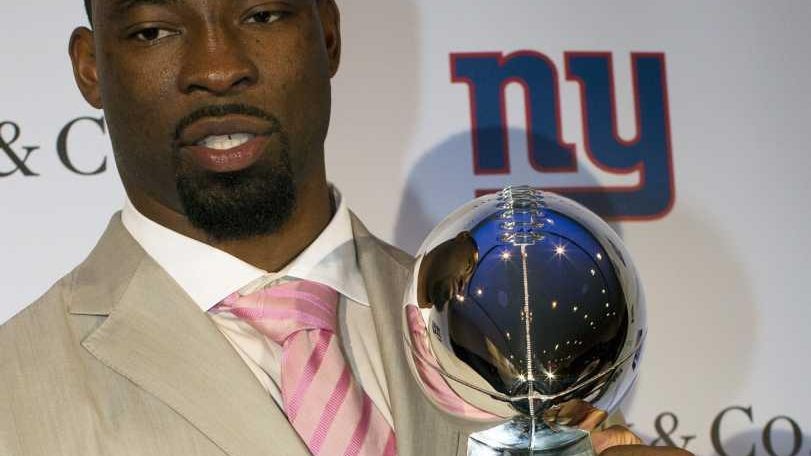 Justin Tuck, Super Bowl Champ and Author, Is Now CYO Sportsman