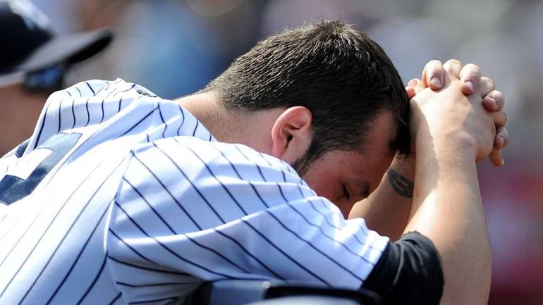 Joba Chamberlain injury: New York Yankee pitcher breaks ankle bone through  skin