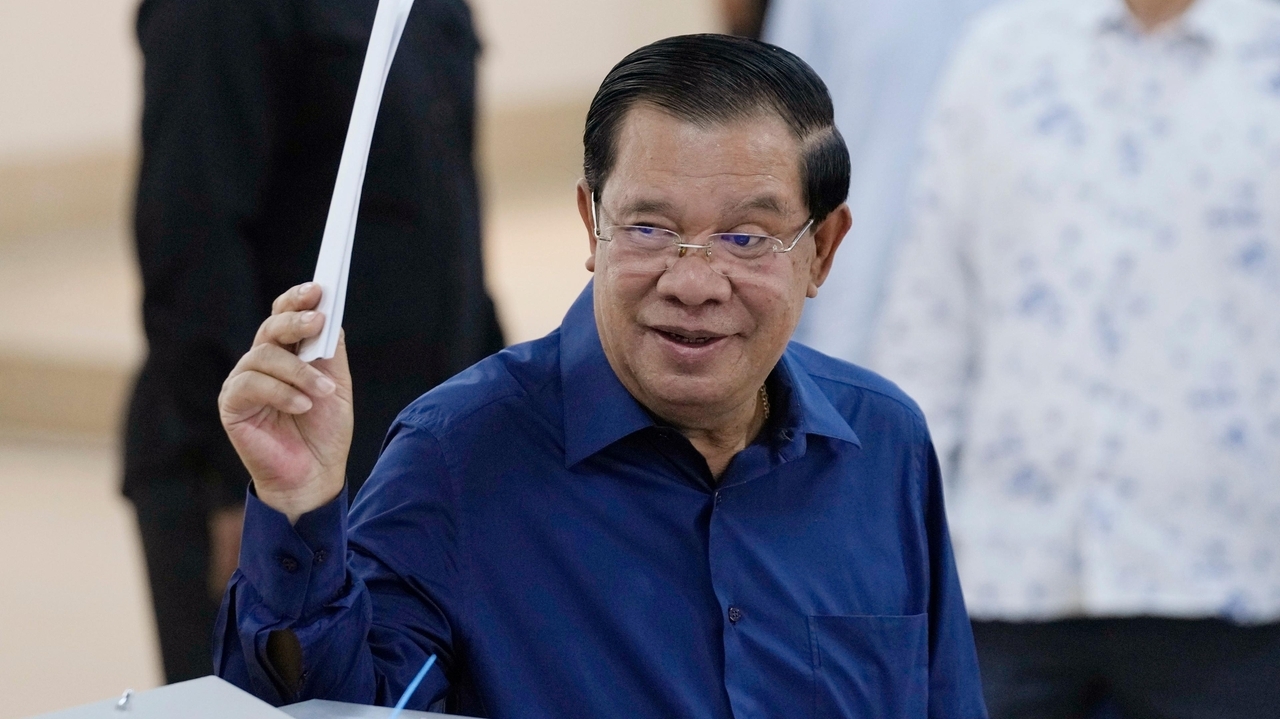 Cambodia's Hun Sen, Asia's longest serving leader, says he'll step down and his son will take over - Vimarsana News