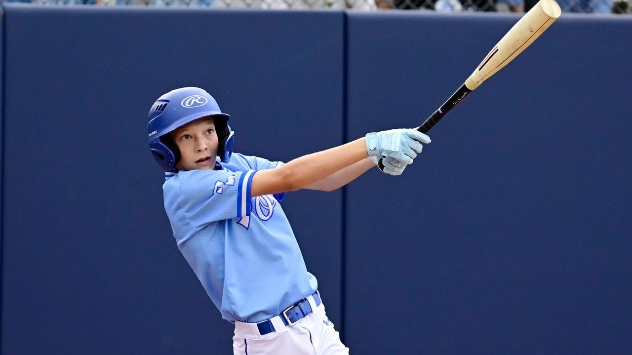 Port Washington 12U little league team wins opener of Metro Region tournament