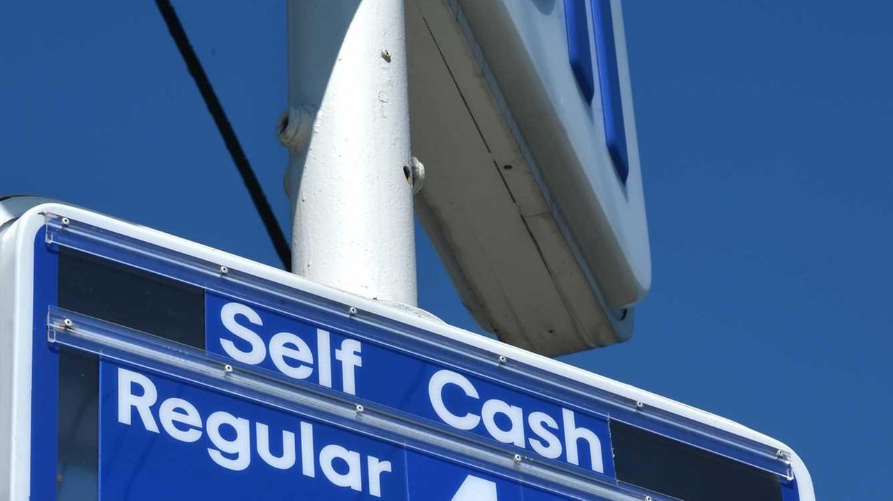 Long Island gasprice relief slow to come Newsday