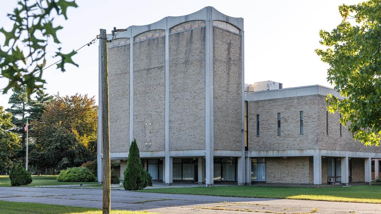 Muslim organization sues Islip Town over ruling that it can't board ...
