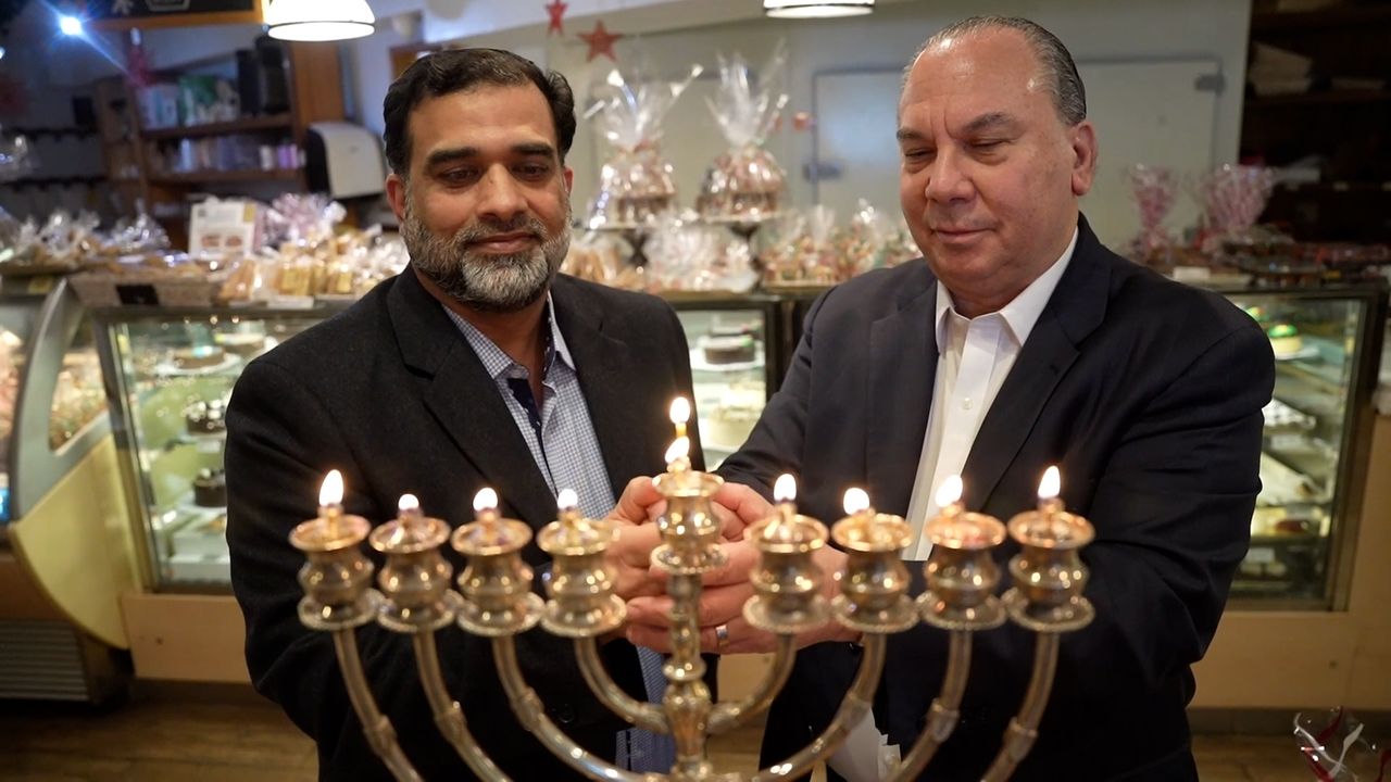 Jews and Muslims coexist at kosher, halal bakery in Westhampton Beach